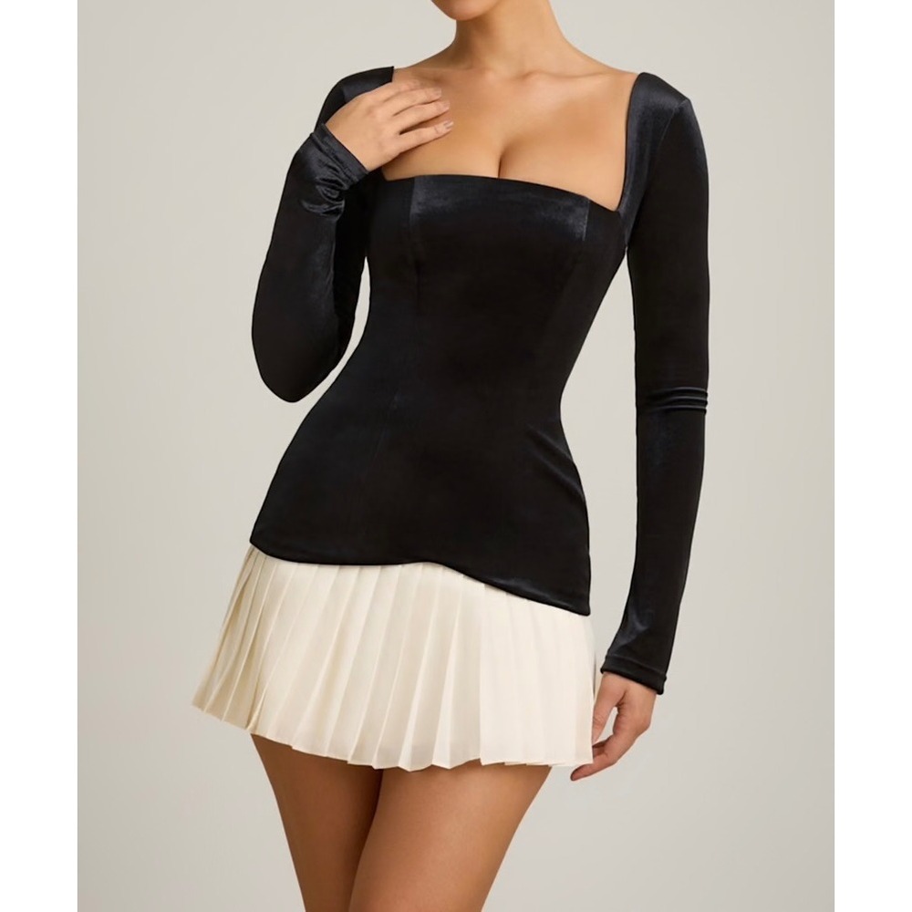 Oh Polly Black Velvet Square Neck Long Sleeve Pleated Mini Dress US 2 New‎